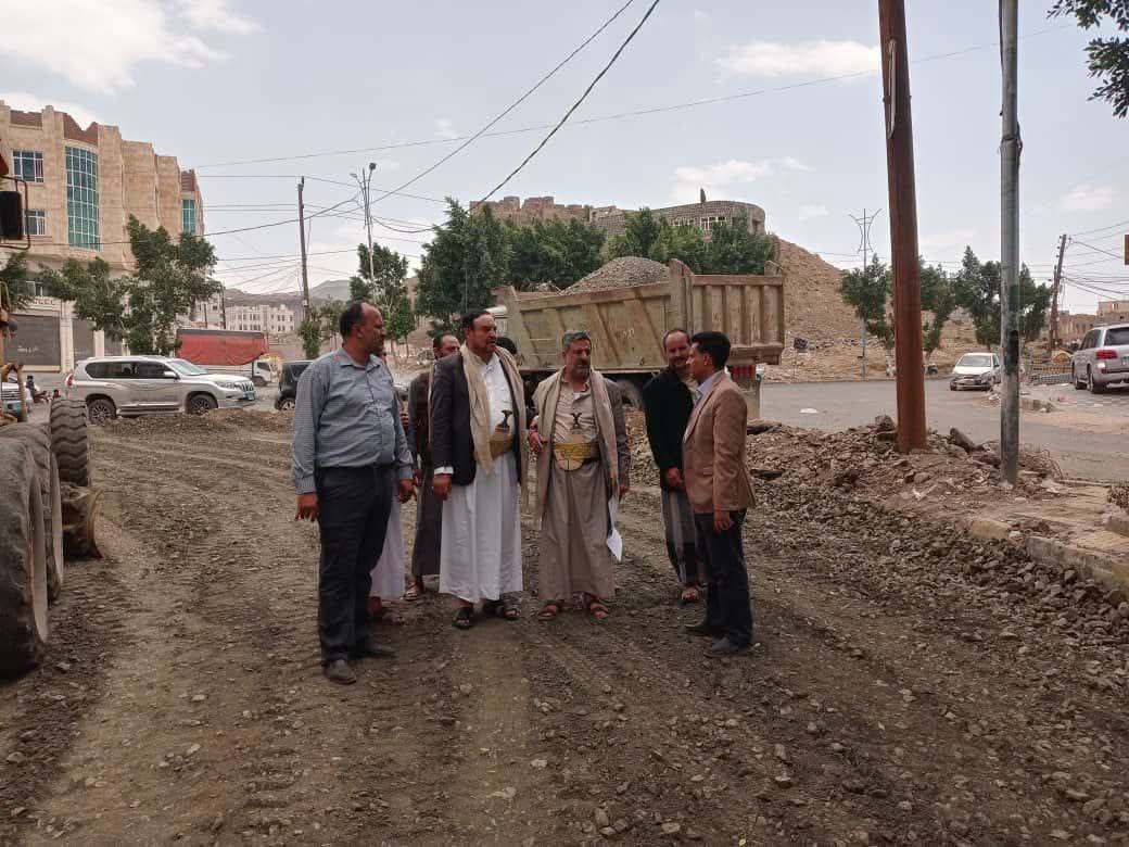 أمين العاصمة يتفقد مشروع تنفيذ قناة فج عطان بمديرية السبعين