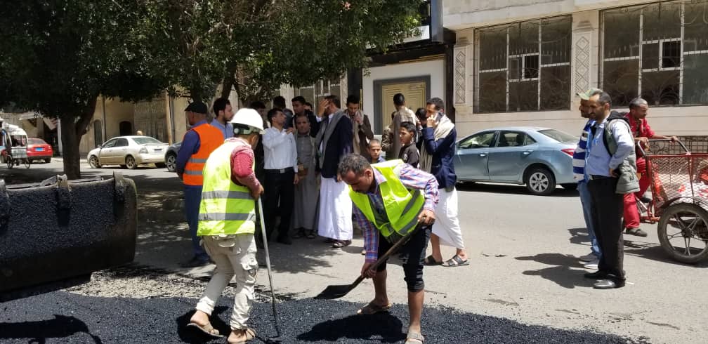 أمين العاصمة يتفقد سير أعمال ترميم عدد من الشوارع