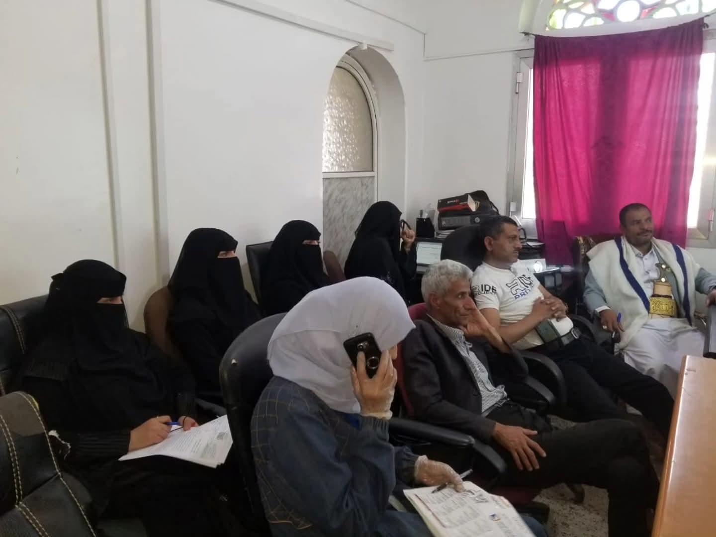 دورة تدريبية بصنعاء لتعزيز القدرات الإدارية بالوحدة التنفيذية لإنشاء وصيانة الطرق