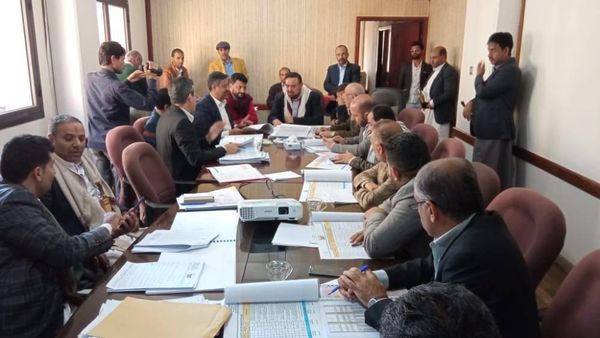 مناقشة خطة الموازنة للمشاريع الخدمية والتنموية للعام 2022م بأمانة العاصمة